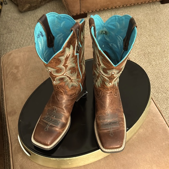 Ariat Shoes - Ariat Women’s Boot Turquoise Brown Leather Size 7.5 Square Toe